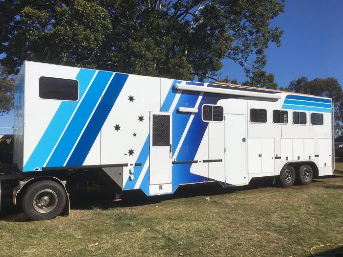 Trucks Transport & Vehicles Horsezone Page 1