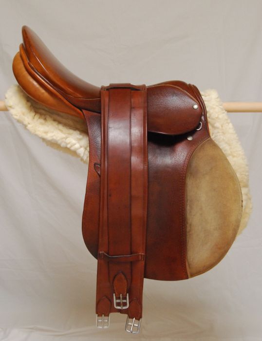 Stubben Siegfried 18" Jump Saddle Fully Mounted Jumping Horsezone