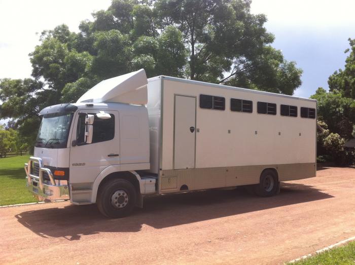 Transport & Vehicles s Horsezone Page 1