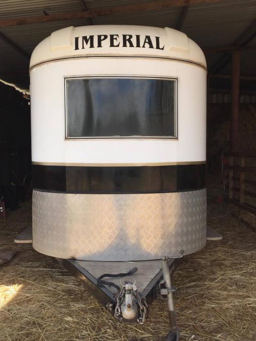 Imperial 3 horse angle float Floats & Accessories Horsezone