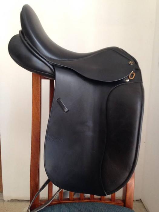 Trainers Jessica Pro Dressage Saddle 17" Dressage and Show Horsezone