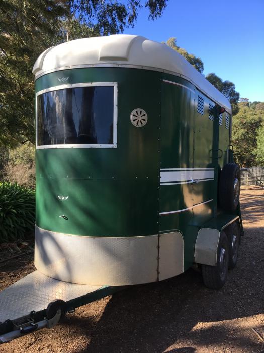 Floats & Accessories s Transport & Vehicles Horsezone Page 1