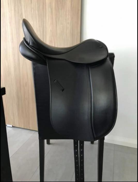 Windsor Sovereign Show/Dressage Saddle