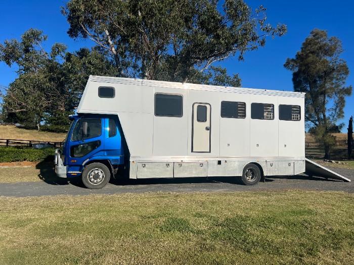 Horsezone Buy, show, sell horses and equestrian related products