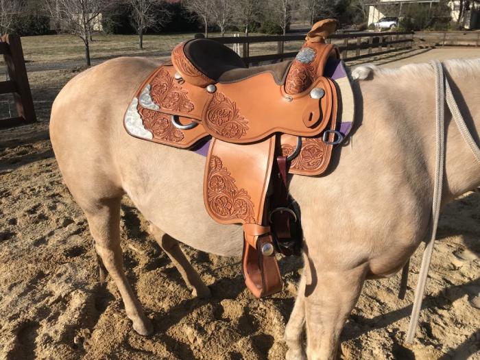 Western Horn - Rocking Saddle