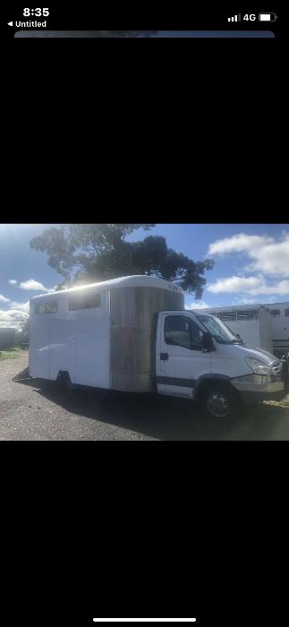 IVECO DAILY CAR LICENSE 3 HORSE 